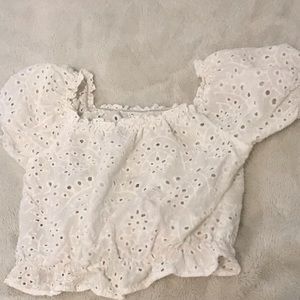 WHITE SPRING TEE (S)